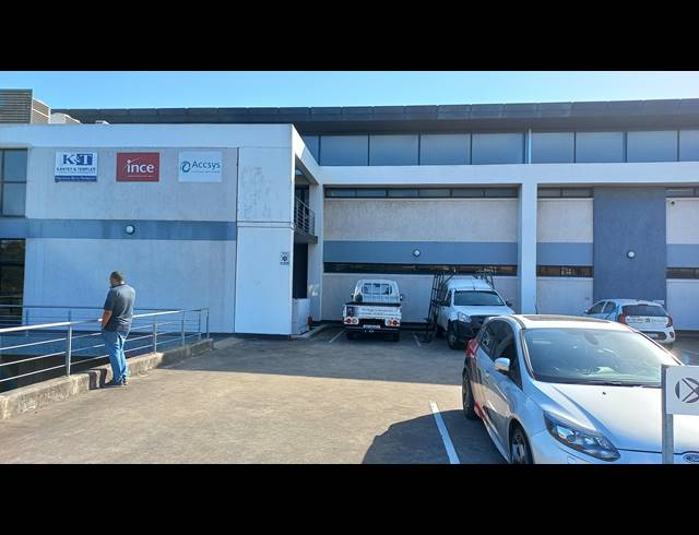 125M² BUSINESS TO LET IN BEREA WEST